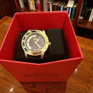 Invicta Speedway Black and Gold with Navy blue dial Men's Watch